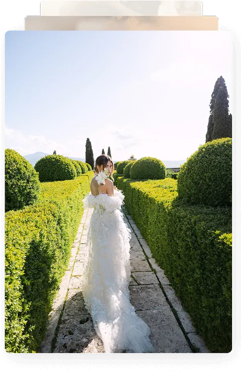 Recreate Anna & Thanos’ Signature AI Style